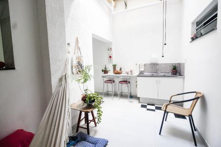 Casa à venda com 280m², 4 quartos e 2 vagas Casa à venda com 280m², 4 quartos e 2 vagasCozinha