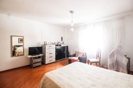 Casa à venda com 280m², 4 quartos e 2 vagas Casa à venda com 280m², 4 quartos e 2 vagasSuíte 1