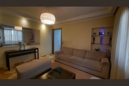 Casa à venda com 200m², 1 quarto e 2 vagas