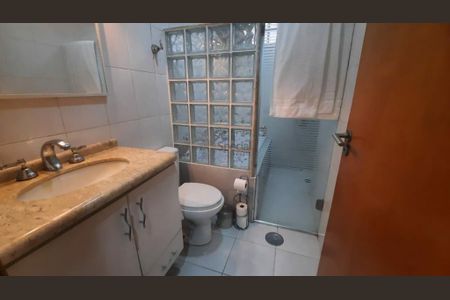 Casa à venda com 200m², 1 quarto e 2 vagas