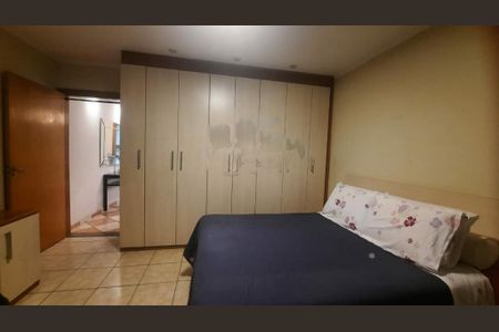 Casa à venda com 200m², 1 quarto e 2 vagas