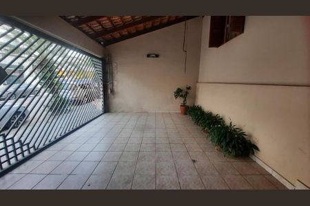 Casa à venda com 200m², 1 quarto e 2 vagas