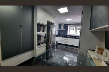 Apartamento à venda com 222m², 4 quartos e 5 vagas