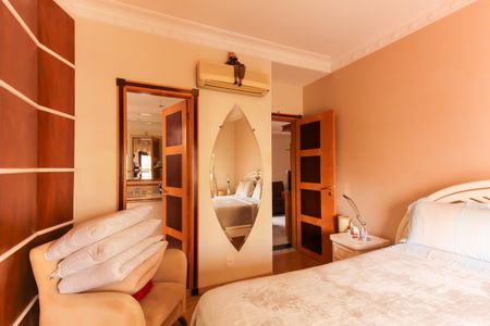 Apartamento à venda com 246m², 3 quartos e 5 vagas Apartamento à venda com 246m², 3 quartos e 5 vagasSuíte 3