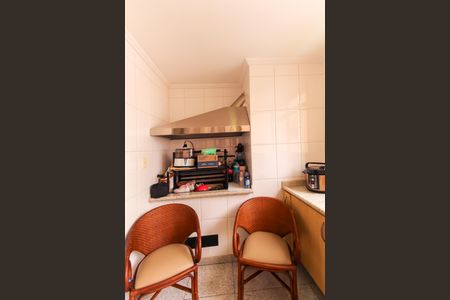 Apartamento à venda com 246m², 3 quartos e 5 vagas Apartamento à venda com 246m², 3 quartos e 5 vagasÁrea comum - Churrasqueira