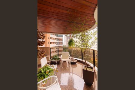 Varanda de apartamento à venda com 3 quartos, 246m² em Tatuapé, São Paulo