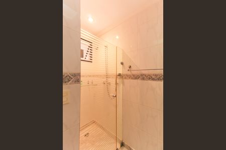 Apartamento à venda com 246m², 3 quartos e 5 vagas Apartamento à venda com 246m², 3 quartos e 5 vagasBanheiro da Suíte 2