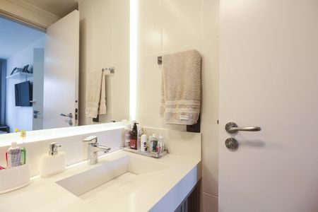 Apartamento à venda com 69m², 2 quartos e 1 vagaBanheiro Suíte 