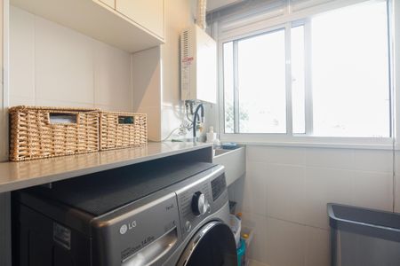 Apartamento à venda com 69m², 2 quartos e 1 vagaÁrea de Serviço 