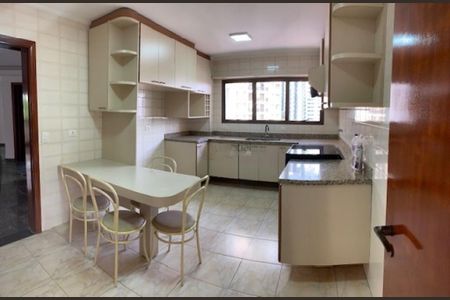 Apartamento à venda com 157m², 3 quartos e 2 vagas
