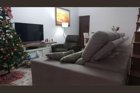 Casa à venda com 104m², 3 quartos e 2 vagas