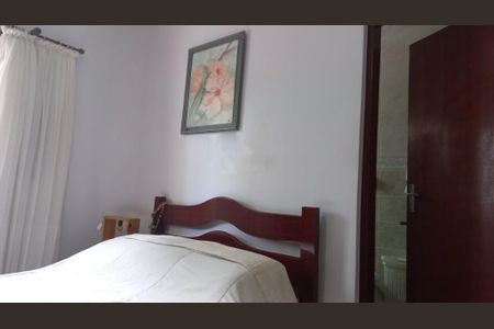 Casa à venda com 104m², 3 quartos e 2 vagas