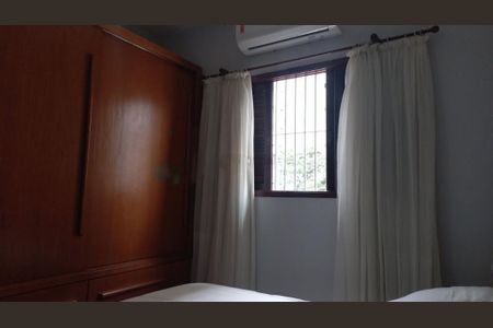 Casa à venda com 104m², 3 quartos e 2 vagas