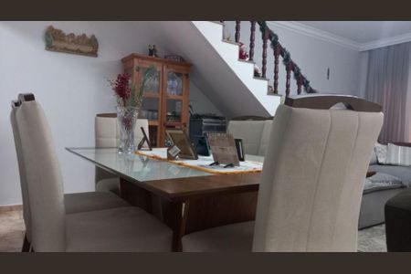 Casa à venda com 104m², 3 quartos e 2 vagas