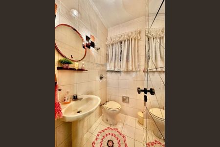 Casa à venda com 131m², 3 quartos e 3 vagas