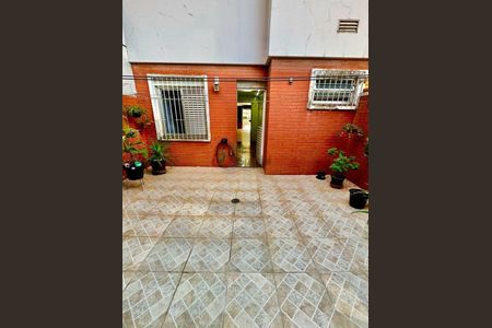 Casa à venda com 131m², 3 quartos e 3 vagas