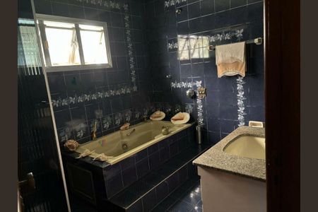 Casa à venda com 330m², 6 quartos e 6 vagas