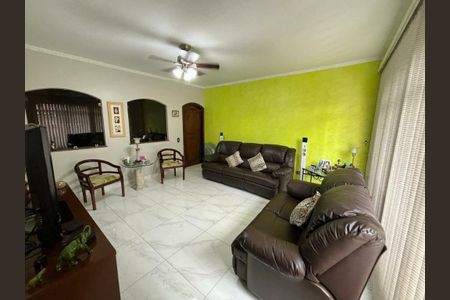 Casa à venda com 330m², 6 quartos e 6 vagas