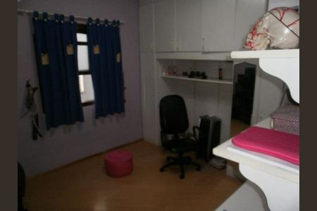 Casa à venda com 3 quartos, 245m² em Jardim Textil, São Paulo