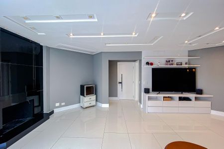 Apartamento à venda com 144m², 3 quartos e 3 vagas Apartamento à venda com 144m², 3 quartos e 3 vagasSala