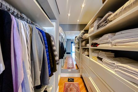 Apartamento à venda com 144m², 3 quartos e 3 vagas Apartamento à venda com 144m², 3 quartos e 3 vagasQuarto 2 - Suíte