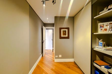 Apartamento à venda com 144m², 3 quartos e 3 vagas Apartamento à venda com 144m², 3 quartos e 3 vagasQuarto 3 - Suíte