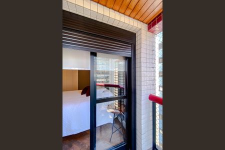 Apartamento à venda com 144m², 3 quartos e 3 vagas Apartamento à venda com 144m², 3 quartos e 3 vagasVaranda da Suíte 2