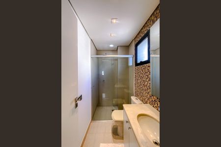 Apartamento à venda com 144m², 3 quartos e 3 vagas Apartamento à venda com 144m², 3 quartos e 3 vagasBanheiro da Suíte 2