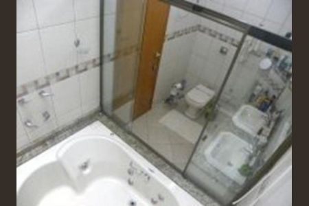 Casa à venda com 390m², 3 quartos e 3 vagas