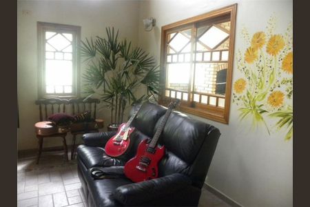 Casa à venda com 390m², 3 quartos e 3 vagas