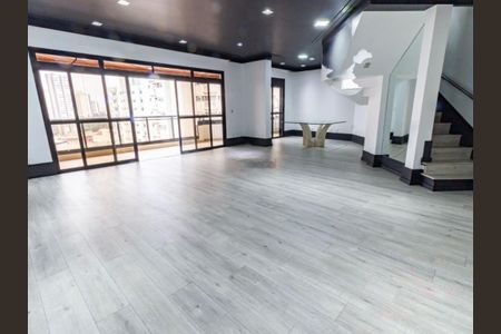 Apartamento à venda com 337m², 4 quartos e 4 vagas