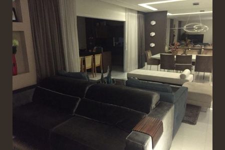 Apartamento à venda com 186m², 3 quartos e 4 vagas