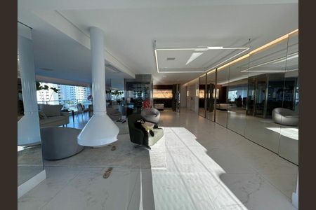 Apartamento à venda com 393m², 4 quartos e 7 vagas