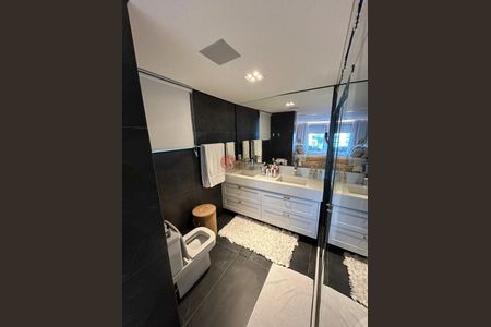 Apartamento à venda com 393m², 4 quartos e 7 vagas