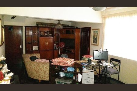 Casa à venda com 330m², 5 quartos e 3 vagas