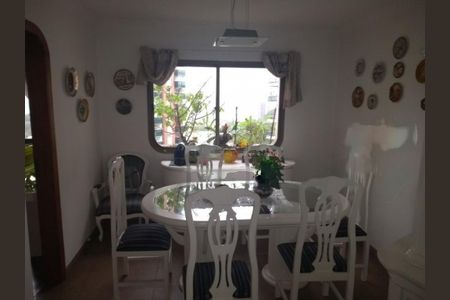 Apartamento à venda com 238m², 3 quartos e 3 vagas