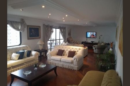 Apartamento à venda com 238m², 3 quartos e 3 vagas