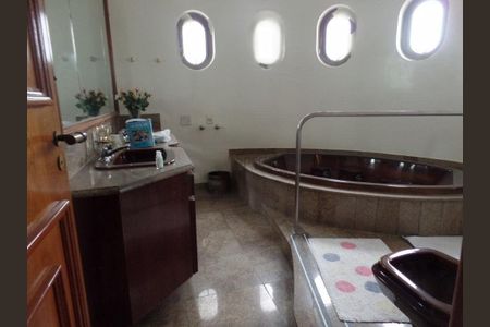 Apartamento à venda com 314m², 4 quartos e 4 vagas