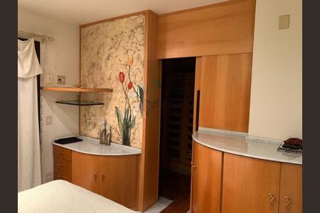 Apartamento à venda com 246m², 4 quartos e 6 vagas