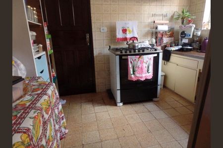 Casa à venda com 140m², 3 quartos e 2 vagas