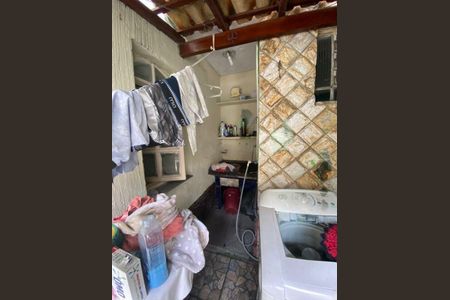 Casa à venda com 120m², 2 quartos e 2 vagas