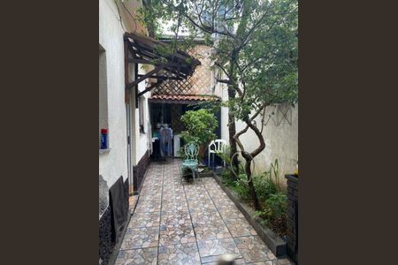 Casa à venda com 120m², 2 quartos e 2 vagas