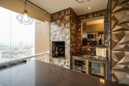 Apartamento à venda com 98m², 3 quartos e 2 vagasVaranda - Churrasqueira