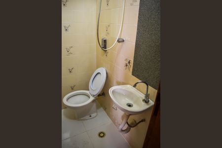 Casa para alugar com 350m², 3 quartos e 4 vagas Casa para alugar com 350m², 3 quartos e 4 vagasBanheiro de Serviço