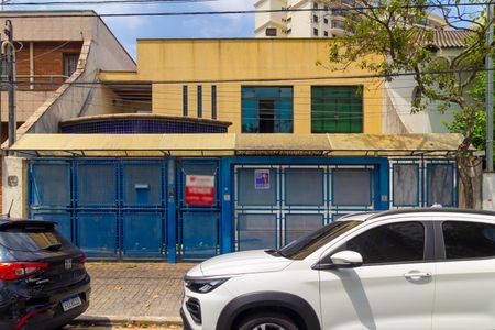Casa à venda com 248m², 4 quartos e 4 vagasFachada