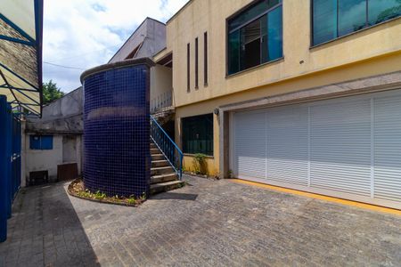 Casa à venda com 248m², 4 quartos e 4 vagasGaragem