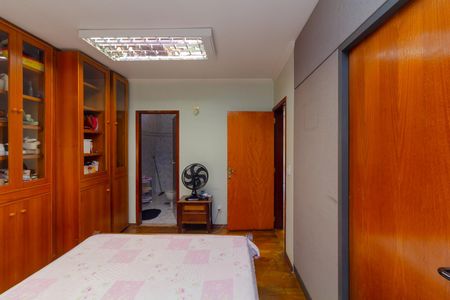 Casa à venda com 248m², 4 quartos e 4 vagasQuarto 4 - Suíte