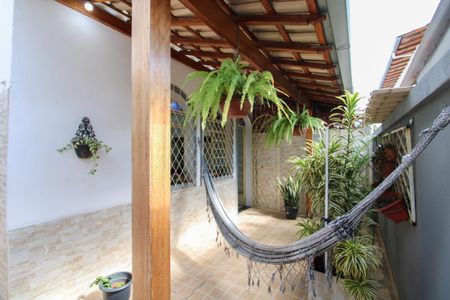 Casa à venda com 144m², 2 quartos e 1 vagaVaranda