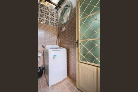 Casa à venda com 144m², 2 quartos e 1 vagaÁrea de Serviço