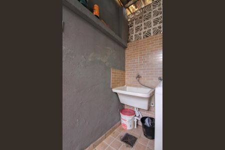 Casa à venda com 144m², 2 quartos e 1 vagaÁrea de Serviço